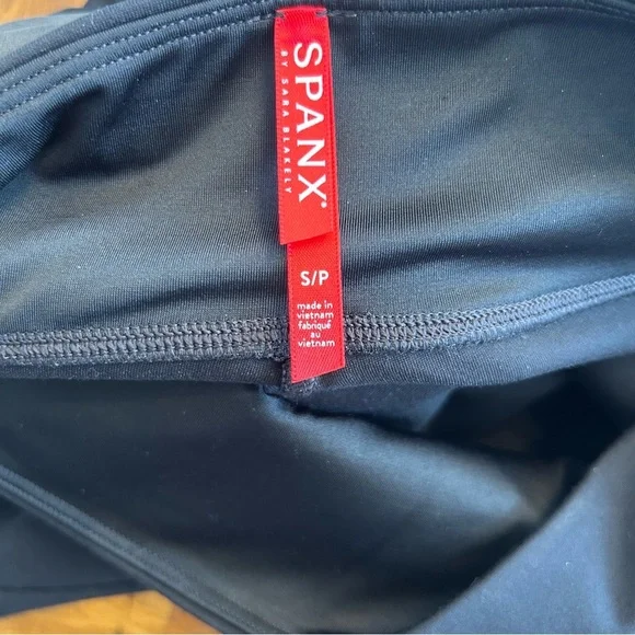 Spanx Women’s Black Faux Leather Panel Ponte Leggings, Size Small - Picture 11 of 13